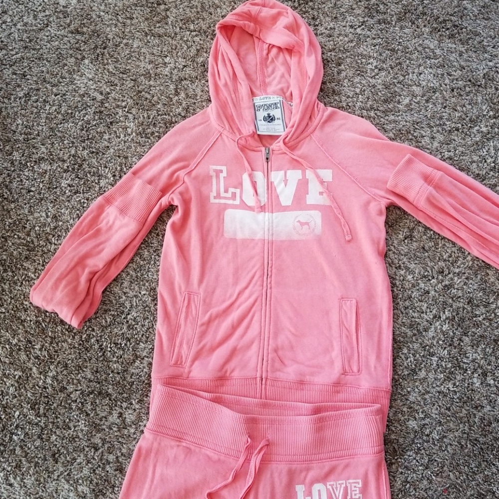 VS PINK sweatsuit